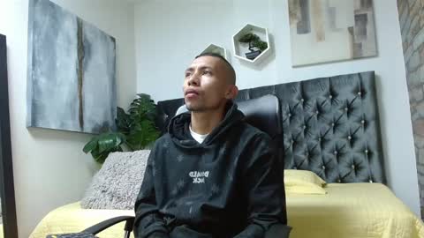 Snapshot of richar_voller chatting on February 12, 2025, 11:18 am richar_voller online show from February 12, 2025, 11:18 am