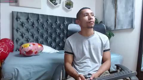 Snapshot of richar_voller chatting on February 20, 2025, 11:09 am richar_voller online show from February 20, 2025, 11:09 am