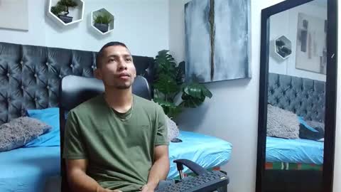 Snapshot of richar_voller chatting on March 3, 2025, 11:11 am richar_voller online show from March 3, 2025, 11:11 am