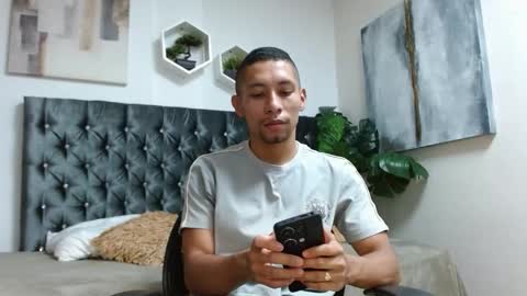 Snapshot of richar_voller chatting on September 23, 2025, 11:13 am richar_voller online show from September 23, 2025, 11:13 am