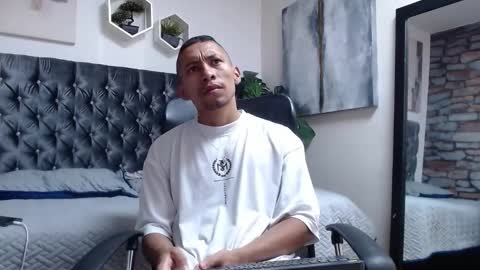 Snapshot of richar_voller chatting on October 20, 2025, 11:21 am richar_voller online show from October 20, 2025, 11:21 am