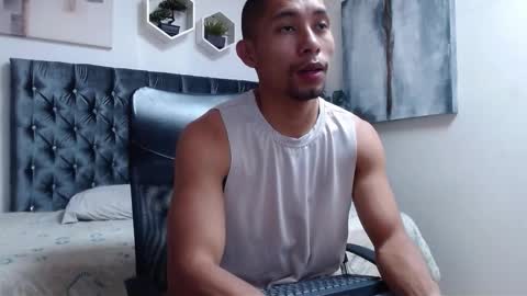 Snapshot of richar_voller chatting on October 24, 2025, 11:17 am richar_voller online show from October 24, 2025, 11:17 am