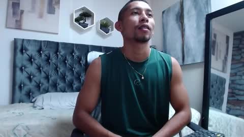 Snapshot of richar_voller chatting on November 3, 2025, 11:33 am richar_voller online show from November 3, 2025, 11:33 am