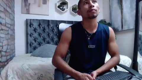 Snapshot of richar_voller chatting on November 4, 2025, 11:09 am richar_voller online show from November 4, 2025, 11:09 am