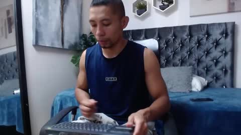 Snapshot of richar_voller chatting on November 13, 2025, 11:20 am richar_voller online show from November 13, 2025, 11:20 am