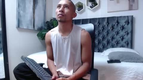 Snapshot of richar_voller chatting on November 18, 2025, 11:14 am richar_voller online show from November 18, 2025, 11:14 am