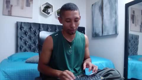 Snapshot of richar_voller chatting on December 15, 2025, 11:14 am richar_voller online show from December 15, 2025, 11:14 am