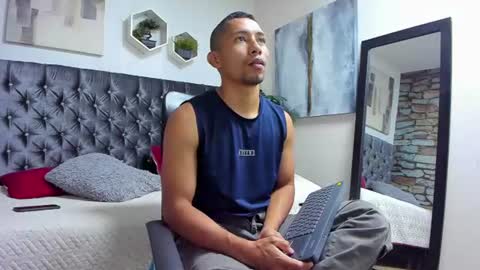richar_voller online show from June 15, 2026, 11:45 am