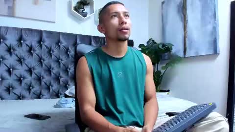 richar_voller online show from July 25, 2026, 11:30 am