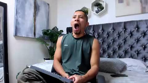 richar_voller online show from July 27, 2026, 11:28 am