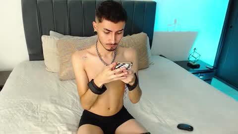 Snapshot of richard_carter_ chatting on January 17, 2025, 5:42 am Richard online show from January 17, 2025, 5:42 am