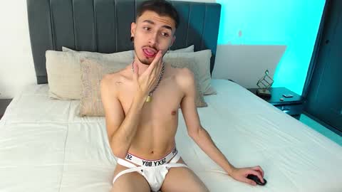 Snapshot of richard_carter_ chatting on January 21, 2025, 10:30 pm Richard online show from January 21, 2025, 10:30 pm