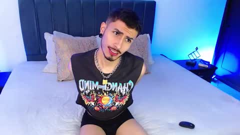 Snapshot of richard_carter_ chatting on February 19, 2025, 5:49 am Richard online show from February 19, 2025, 5:49 am