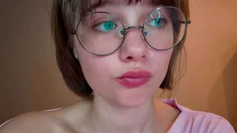 Luna online show from July 5, 2026, 6:59 pm