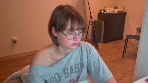 Luna online show from July 11, 2026, 6:54 pm