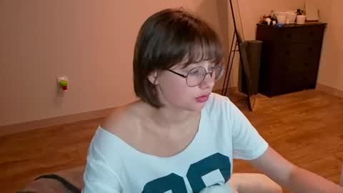 Luna online show from July 13, 2026, 7:27 pm