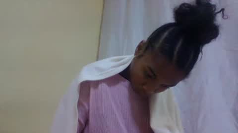 Snapshot of richella34 chatting on July 2, 2026, 6:52 am richella34 online show from July 2, 2026, 6:52 am
