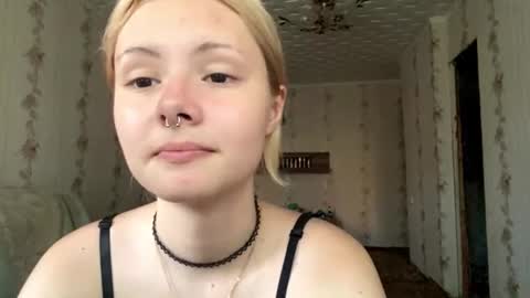 Snapshot of richellearmentrout chatting on August 5, 2026, 3:59 pm jenny online show from August 5, 2026, 3:59 pm