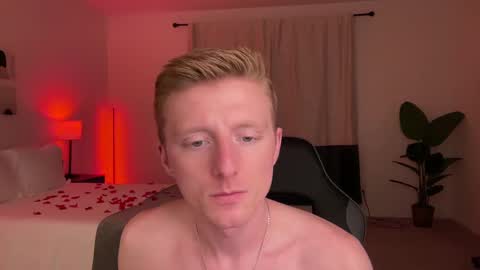 Snapshot of richiewest chatting on February 15, 2025, 3:09 am Richie online show from February 15, 2025, 3:09 am