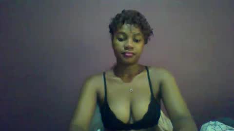 ricie001 online show from April 23, 2026, 7:52 am