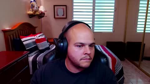 Ricky online show from March 4, 2025, 9:22 pm