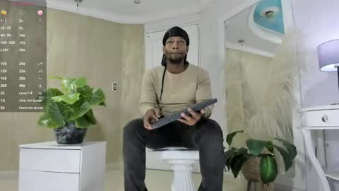 RicoBrowm online show from May 5, 2026, 3:47 am