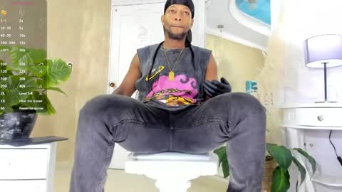 Snapshot of ricobrown777 chatting on May 9, 2026, 4:06 am RicoBrowm online show from May 9, 2026, 4:06 am