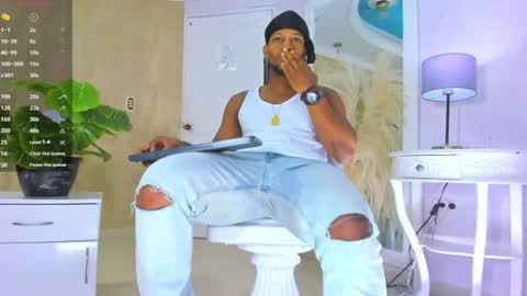Snapshot of ricobrown777 chatting on June 9, 2026, 4:02 am RicoBrowm online show from June 9, 2026, 4:02 am