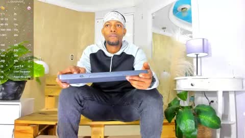 Snapshot of ricobrown777 chatting on June 21, 2026, 3:53 am RicoBrowm online show from June 21, 2026, 3:53 am