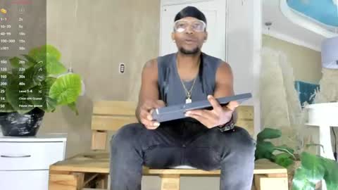 Snapshot of ricobrown777 chatting on July 7, 2026, 4:15 am RicoBrowm online show from July 7, 2026, 4:15 am