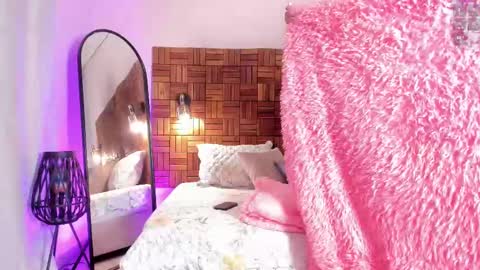 Sara online show from March 11, 2025, 10:07 am