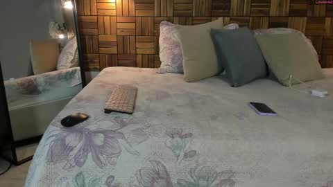 Sara online show from September 15, 2025, 10:04 am