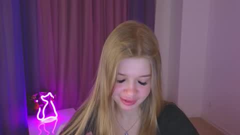 Rina online show from October 4, 2025, 9:02 pm