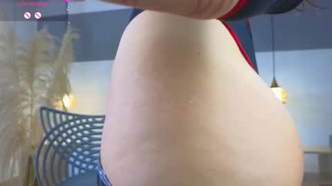 Snapshot of riley_sierra chatting on February 13, 2025, 12:21 pm Riley Sierra online show from February 13, 2025, 12:21 pm