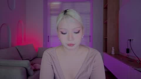 rileymee online show from September 20, 2025, 1:28 am