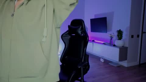 rileymee online show from December 20, 2025, 1:02 am