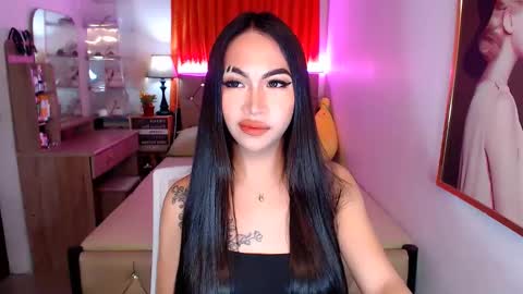 Snapshot of rileymillerx chatting on January 7, 2025, 4:27 pm Riley online show from January 7, 2025, 4:27 pm