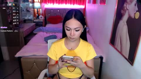 Snapshot of rileymillerx chatting on March 5, 2025, 7:05 am Riley online show from March 5, 2025, 7:05 am