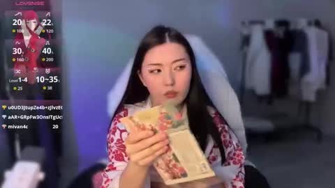 Snapshot of rin_n1ght chatting on May 14, 2026, 2:24 pm rin_n1ght online show from May 14, 2026, 2:24 pm