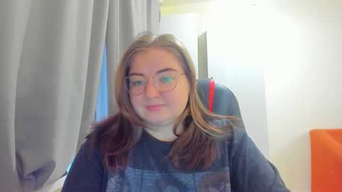 Snapshot of rina16 chatting on November 14, 2025, 9:19 am rina16 online show from November 14, 2025, 9:19 am