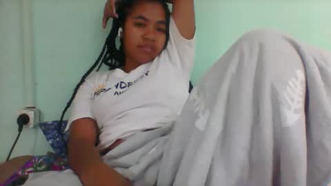 rinah856024 online show from October 8, 2025, 6:05 pm