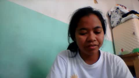 Snapshot of rinah856024 chatting on May 20, 2026, 5:24 am rinah856024 online show from May 20, 2026, 5:24 am