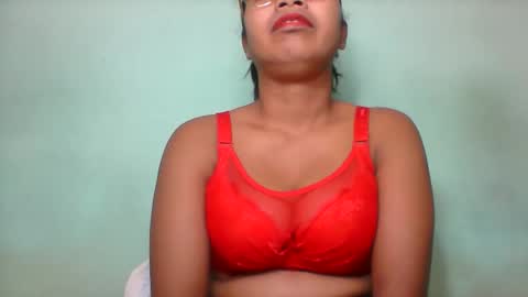Snapshot of rinah856024 chatting on May 23, 2026, 5:12 am rinah856024 online show from May 23, 2026, 5:12 am