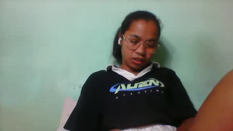 Snapshot of rinah856024 chatting on May 24, 2026, 6:35 pm rinah856024 online show from May 24, 2026, 6:35 pm