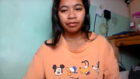 Snapshot of rinah856024 chatting on June 11, 2026, 4:32 am rinah856024 online show from June 11, 2026, 4:32 am