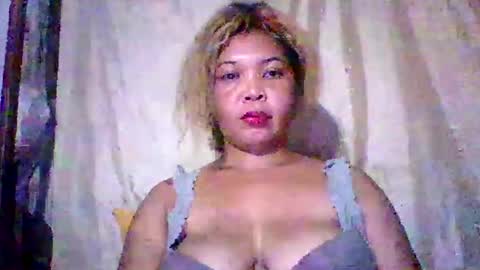 rinana32 online show from May 2, 2026, 6:46 pm