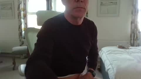 Snapshot of ringomar chatting on November 14, 2025, 12:59 pm Rob online show from November 14, 2025, 12:59 pm