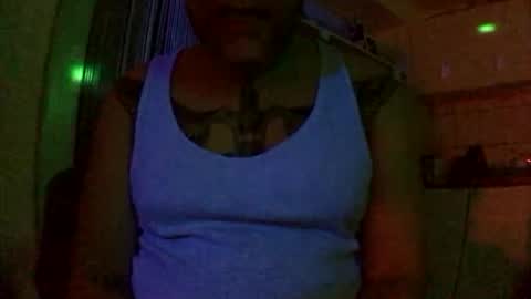 Snapshot of riod_rainforest_1983 chatting on November 1, 2025, 9:39 pm Rotrigo online show from November 1, 2025, 9:39 pm