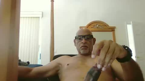 Snapshot of rionel chatting on April 28, 2026, 4:56 pm RioNel online show from April 28, 2026, 4:56 pm