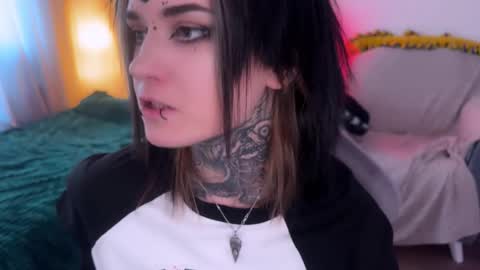   DianaBrite            fansl y online show from March 17, 2026, 1:03 pm